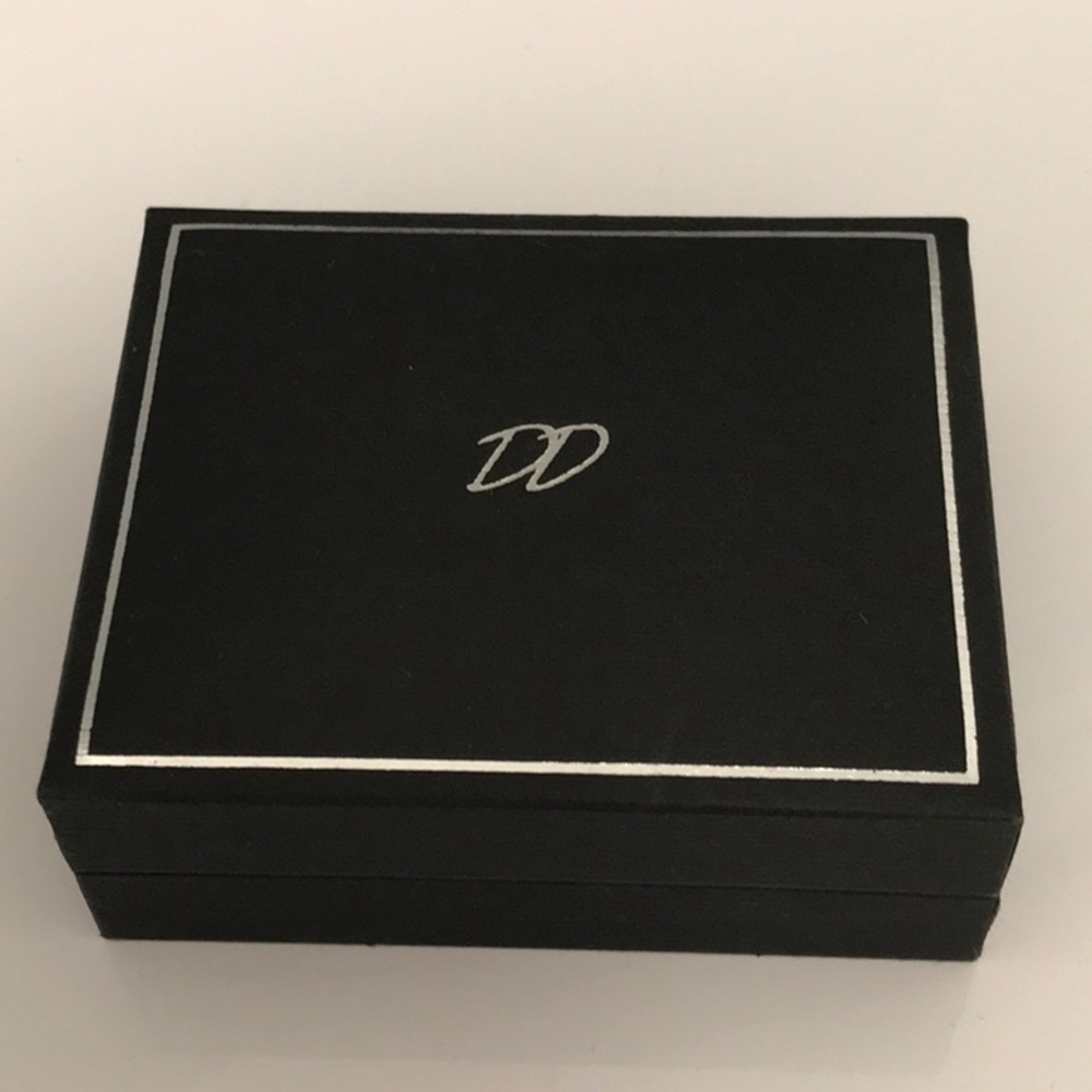 David Donahue sterling silver enamel cuff links. NWT , nice gift box - Picture 5 of 7